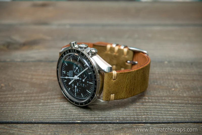 Nordic reindeer leather watch strap, Lapland reindeer watch band, hand-stitched. Handmade in Finland. 15-26 mm.