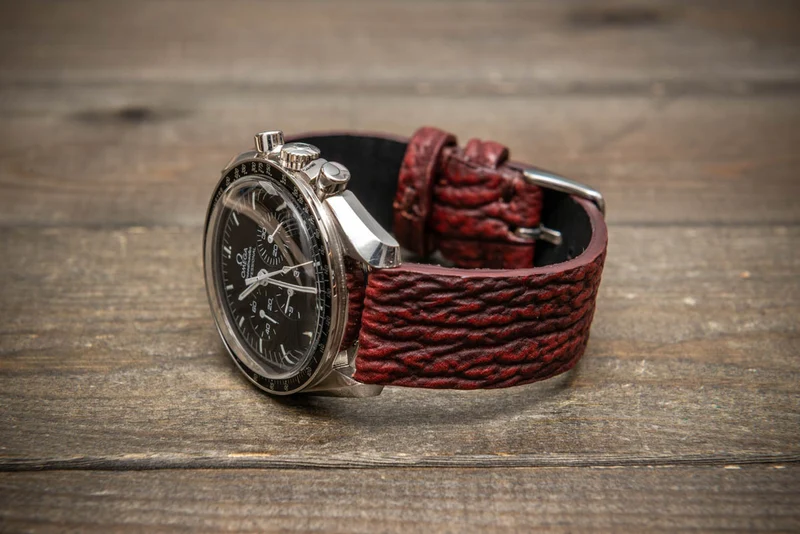 Garnet Reef – Handmade Shark Leather Watch Strap