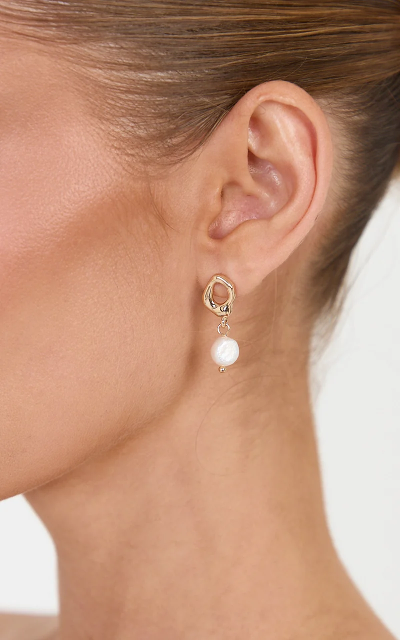 Jodie Earrings - Pearl Drop Earrings in Gold