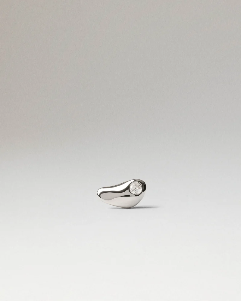Delta single stud earring