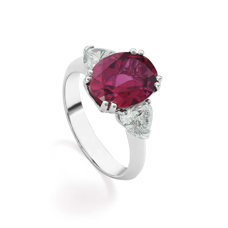 Mikiko an 18kt lab g.d. cuore ct.tot 1,00 rubino lab 9x11 ct.4,70 MXDACL098DR750