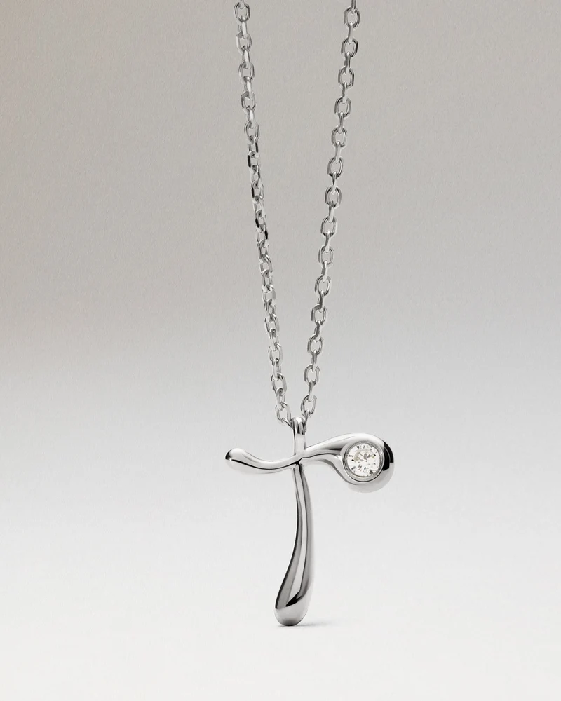 T initial silver pendant necklace