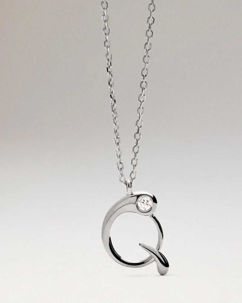 Q initial silver pendant necklace
