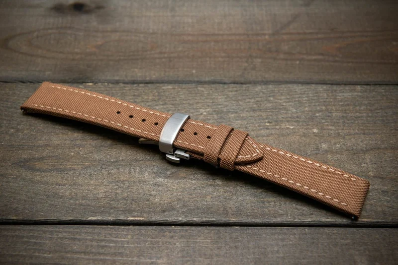 Sailcloth, Cordura military grade watch strap, Quick-release spring bars are installed, lined with Lorica eco-leather by FinWacthStraps® Deployment clasp installed.