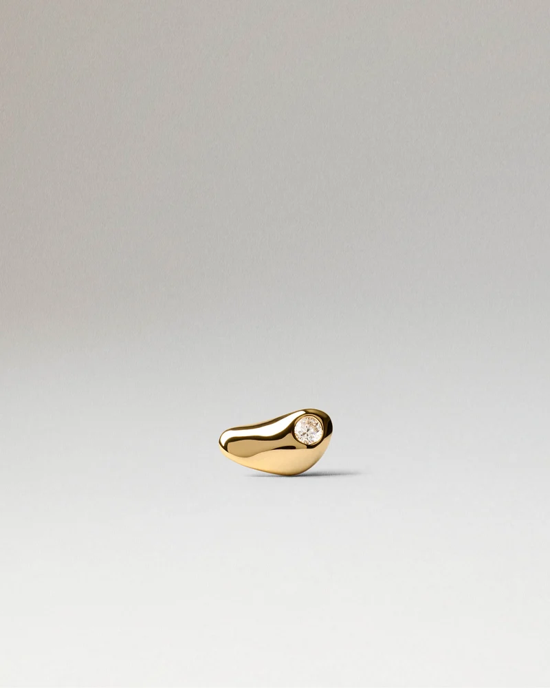 Delta single stud earring