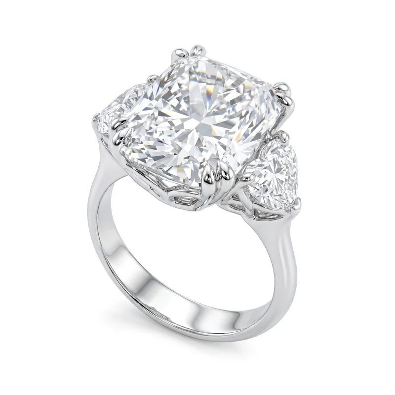 X-Diamond an 18kt lab g.d.tot. ct 9,79, cen. cushion ct 8,23 e cuori laterali ct 1,56 XXDAPU133O4CSBI979