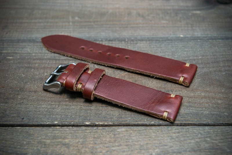 Leather watch strap, Horween horsebutt, handmade in Finland - 10-26 mm
