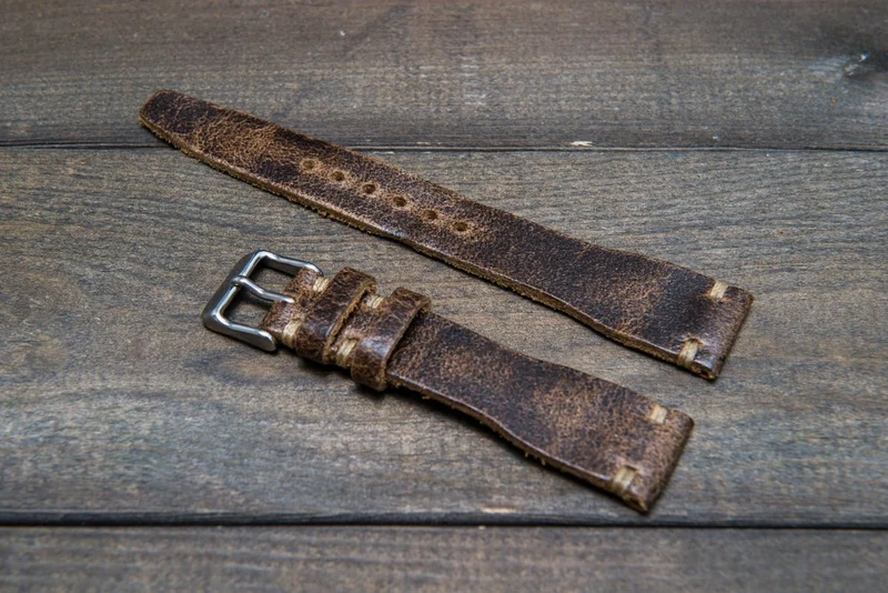 Pilot Leather Watch Strap, tapered model (Crazy Cow, Teak)