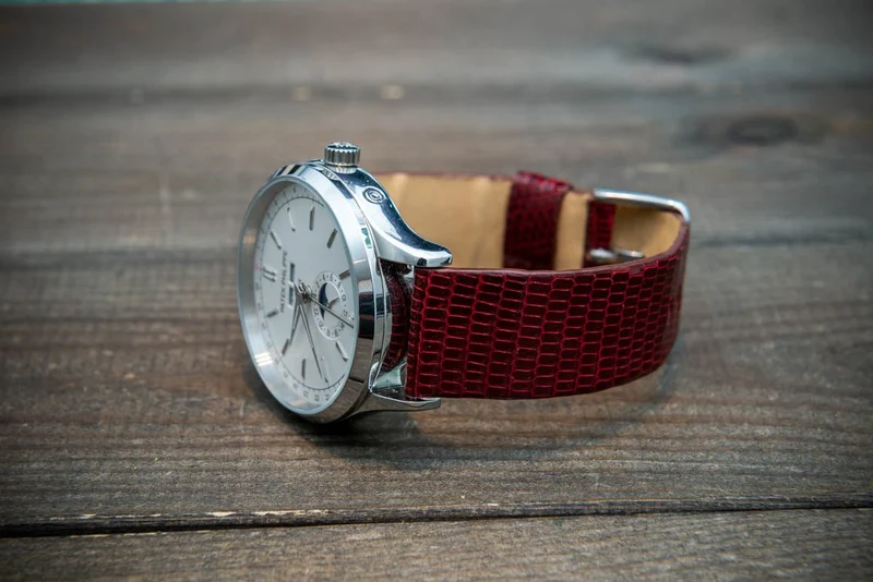 Lizard leather watch strap, Burgundy color