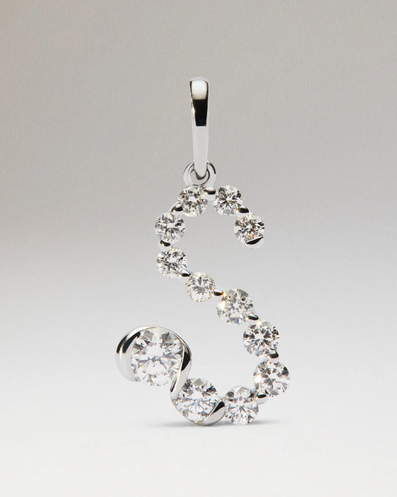 Diamonds and white gold S initial pendant
