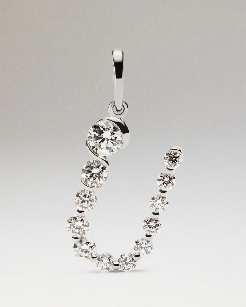 Diamonds and white gold U initial pendant