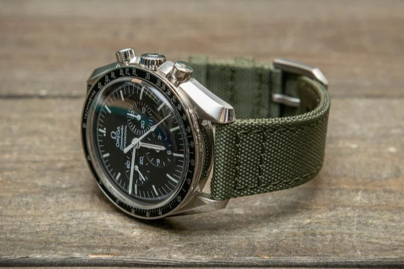Canvas waterproof watch strap, 17mm, 18mm, 19 mm, 20 mm, 21 mm, 22 mm, 23mm, 24mm. Military green color.