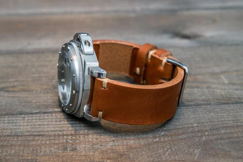 Italian bull leather watch strap 4 mm thick, Toro Bull Cognac, handmade in Finland - 16mm, 17 mm, 18mm, 19 mm, 20mm, 21mm, 22mm, 23 mm, 24mm, 25 mm, 26 mm.