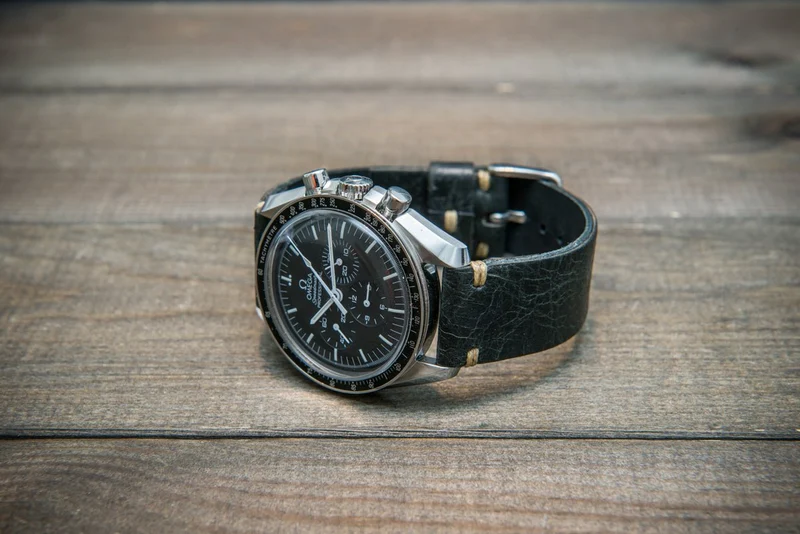 Lapland Nordic deer leather watch band, hand-stitched. Handmade in Finland. 10-26 mm.