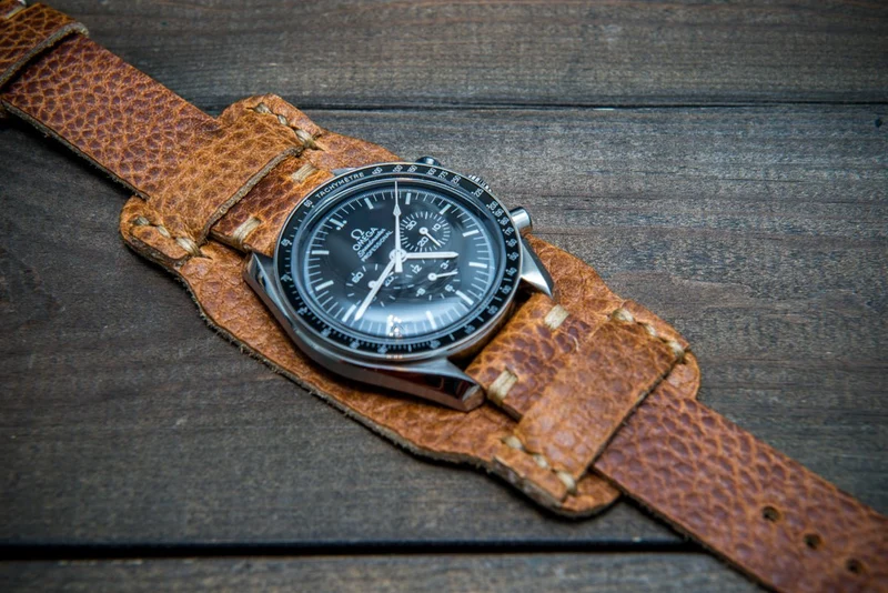 Bund-style Leather Watch Strap, Aviator model, Horween Buckaro Tan