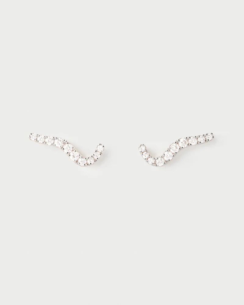 Diamonds and gold Flow stud earrings