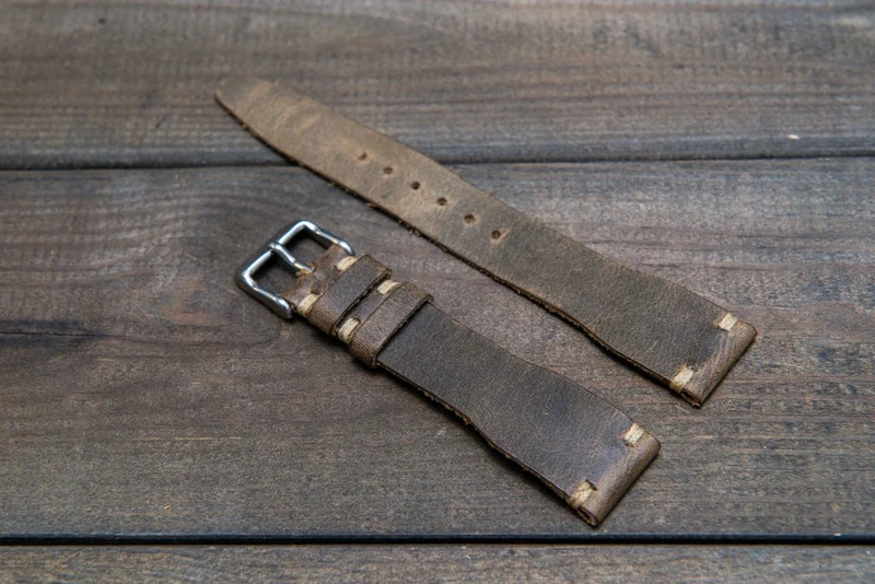 Pilot Leather Watch Strap, Aviator model, Military style tapered model