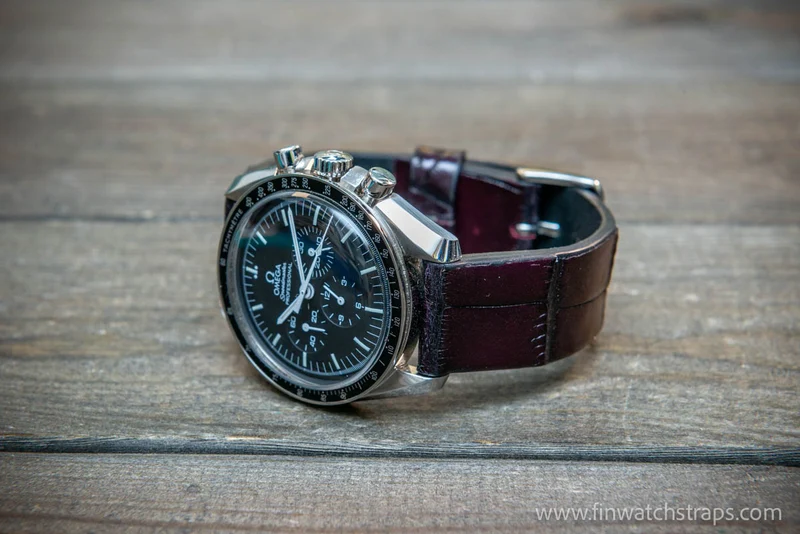 Alligator watch strap, Plum color, handmade in Finland, 10-26 mm.
