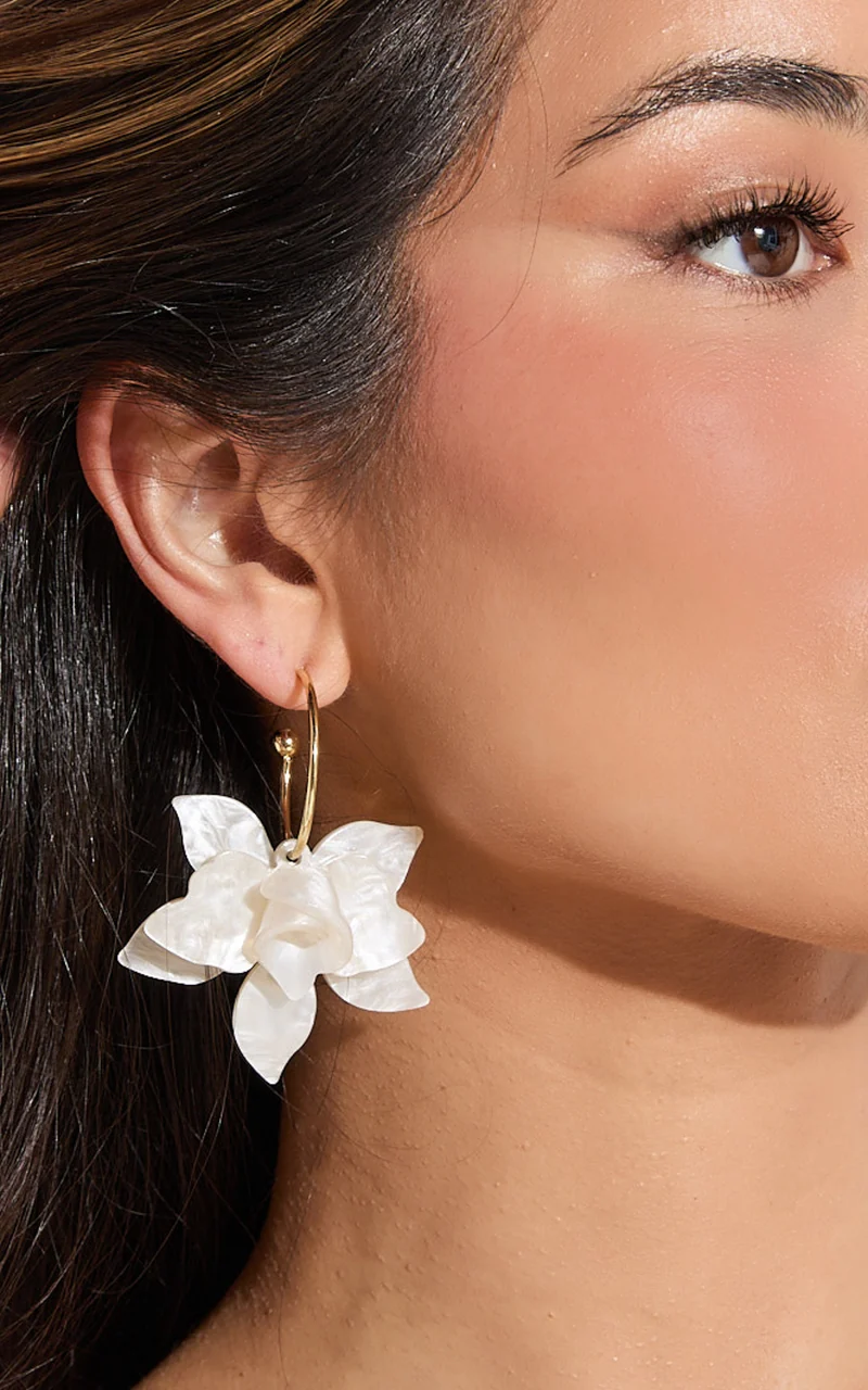 Alessandra Earrings - Pearl Flower Hoop Earrings in Shell