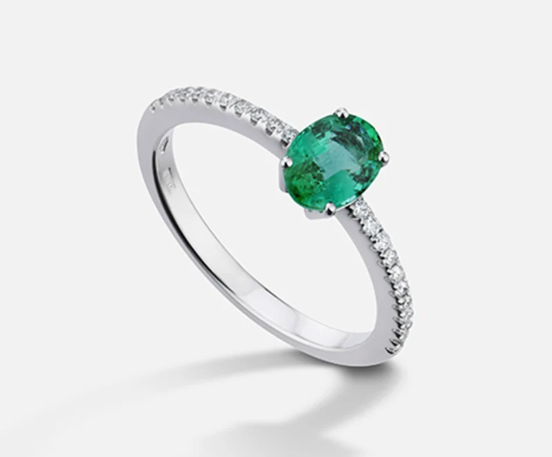 Nihama an 18k smeraldo n. ovale 7x5 ct.0,68 diam. ct.0,13 NA5104O4SMN068