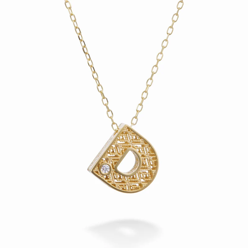 Mikiko cl 18k lettera d oro giallo diam. ct.0,01 MDLETDO1