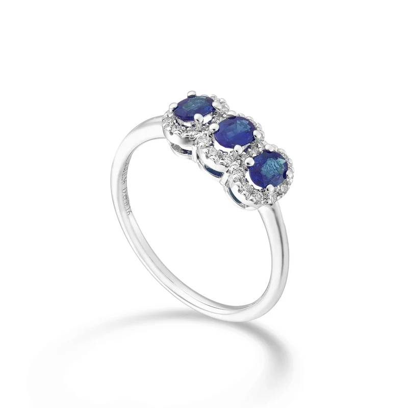 Mikiko an 18k zaffiro trilogy ovale 4x3 ct. 0,60 diam. ct.0,16 MA5194O4ZFD43