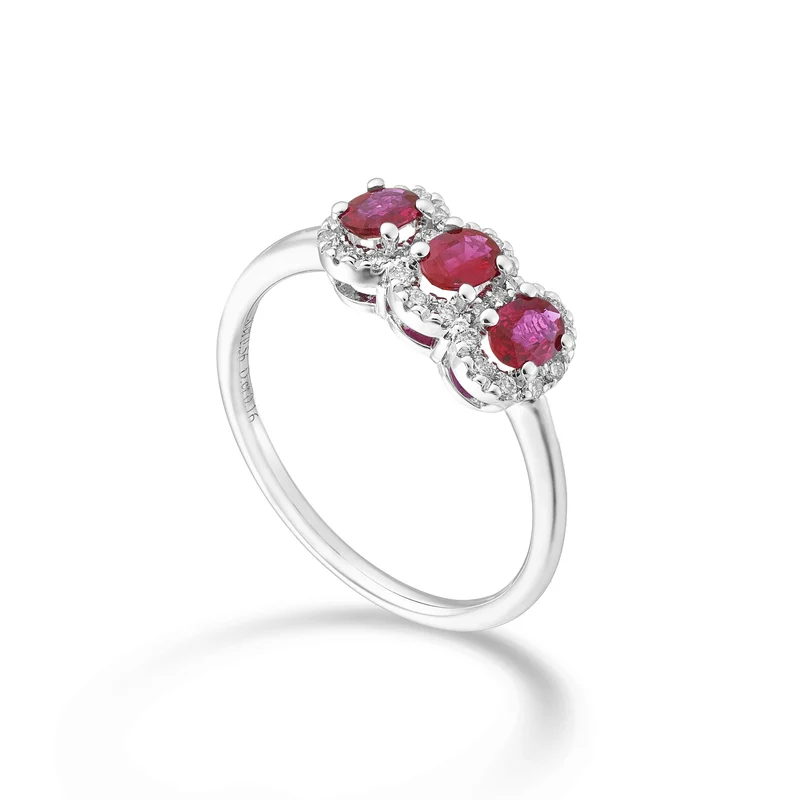 Mikiko an 18k rubino trilogy nat. ovale 4x3 ct. 0,60 diam. ct.0,16 MA5194O4RUN43