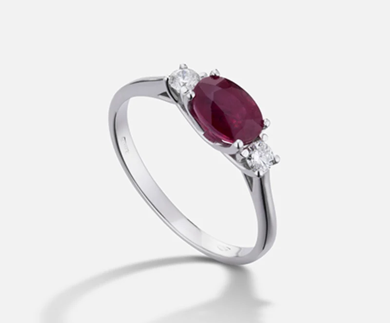 Mikiko an 18k rubino n. ovale 7x5 ct.0,85 dia ct. 0,16 MA5113O4RBN085