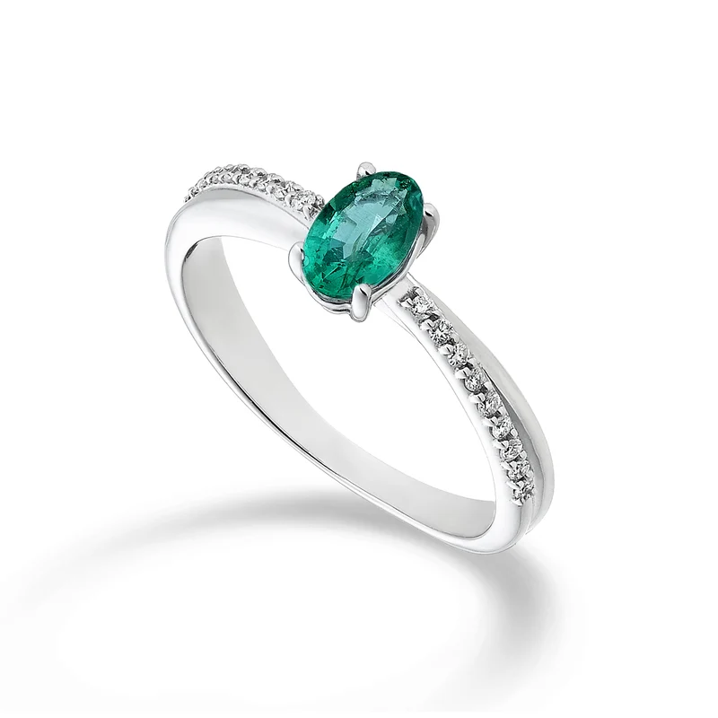 Mikiko an 18k smeraldo n. ovale 6x4 ct.0,42 diam. ct.0,07 MA5103O4SMN042