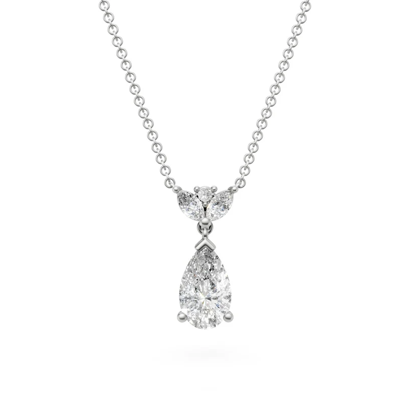 X-Diamond cl 18kt lab g.d. tot. ct.2,01 goccia ct.1,73 d vvs2, con due marquise e un round in testa LXDGPU064O4GOBI201