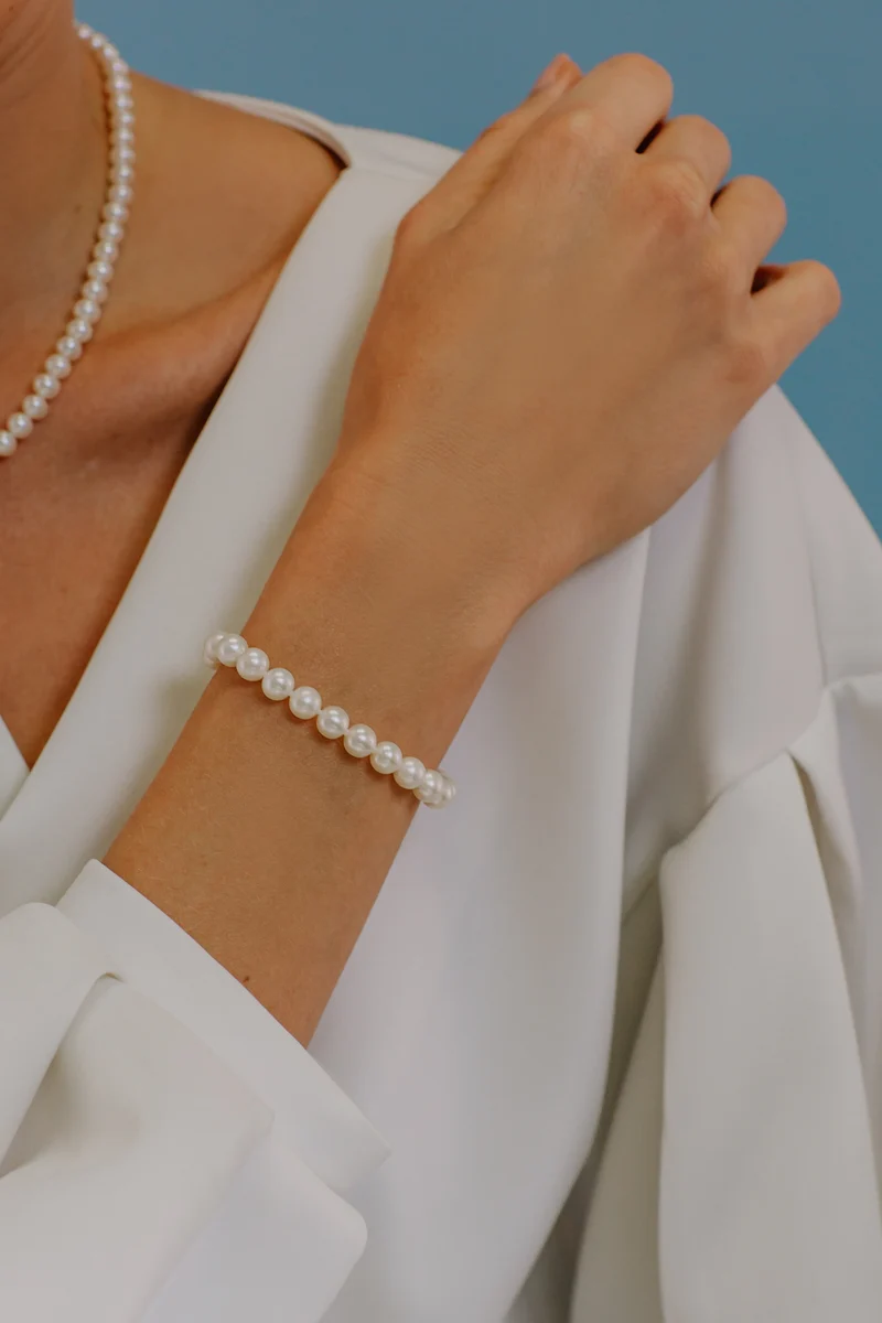 Comete Bracciale Filo Perle Acquadolce in Oro BRQ111AM