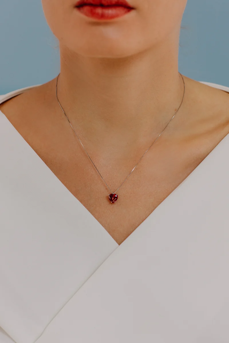 Comete Collana in Oro e Rubino Cuore GLB1429
