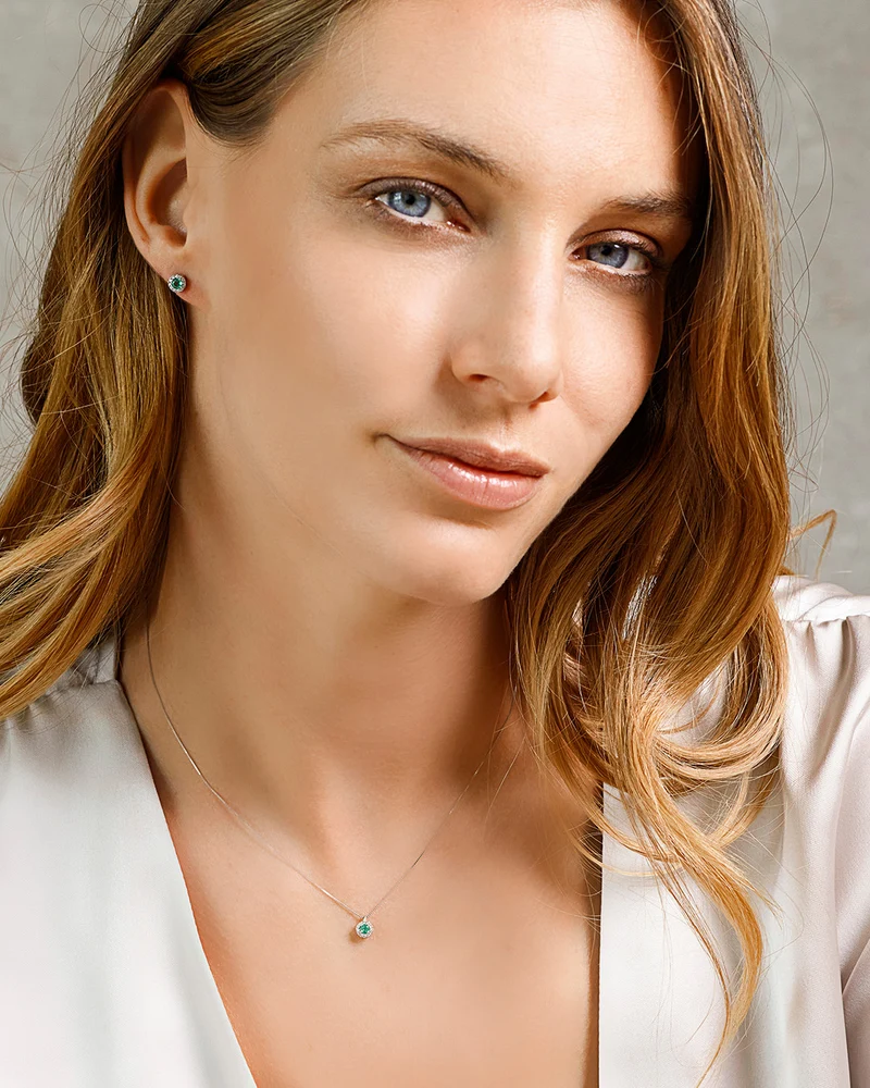 Comete Collana in Oro Diamanti e Smeraldo tondo GLB1674