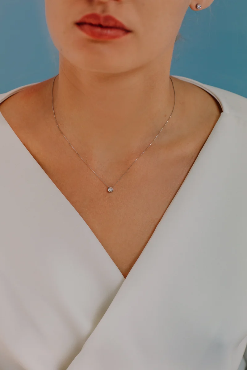 Comete Collana Punto luce tondo in Oro e Diamante GLB1416