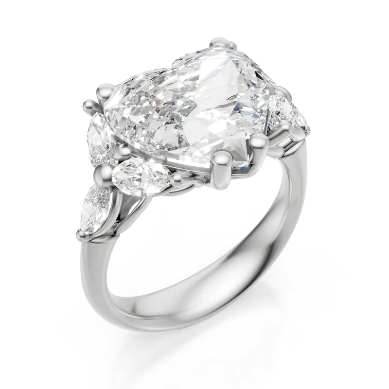 X-Diamond an 18kt lab g.d. ct.tot. 5,75- centr. ct. 5,03 cuore - marquise lat ct. 0,72 LXDAPU073O4CUBI575