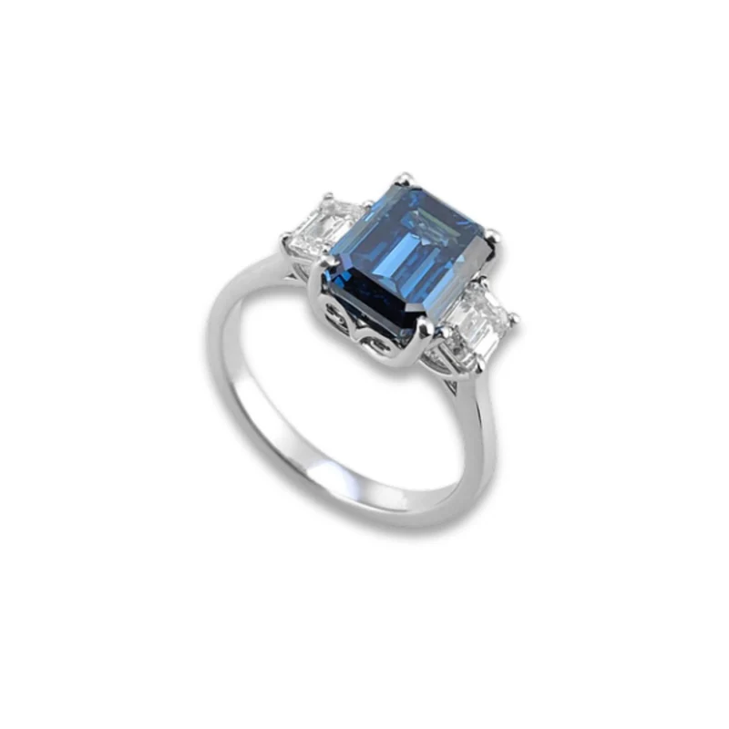 X-Diamond an 18kt lab g.d. ct.tot. 3,85-centr. 3,11 ottagono blu lab- laterali naturali e vvs LXDAPU032O4OTDI385