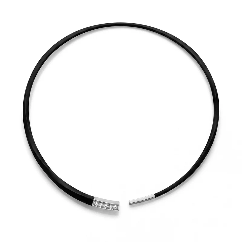 Golay collana in titanio nero con elementi in titanio grigio lucido e cinque diamanti sull'apertura GD023DINE01
