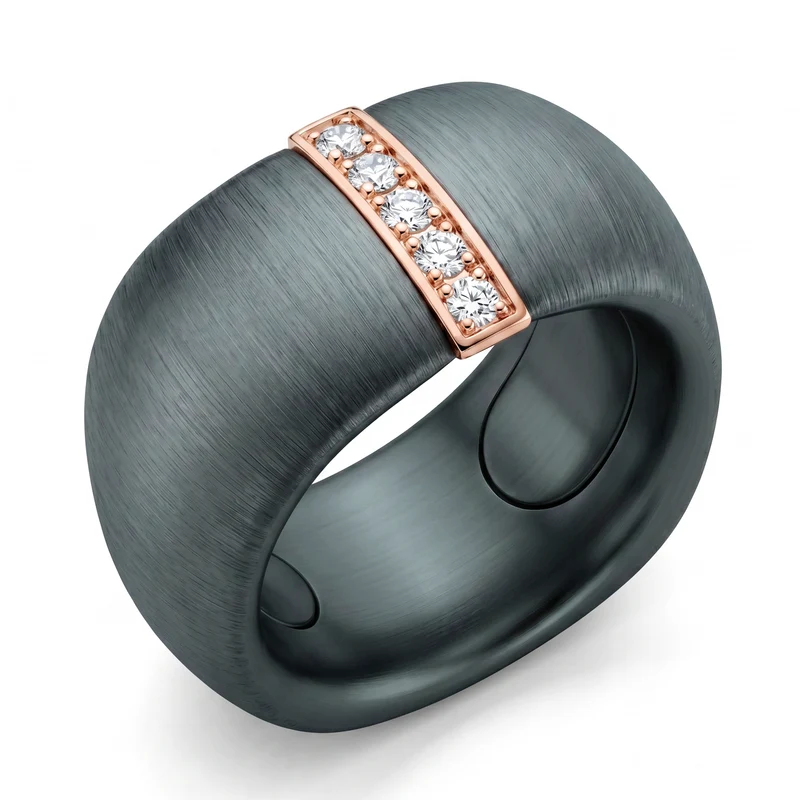 Golay anello fascia in titanio grigio texture con inserto lineare in oro rosa 18k incassato con diamanti, misura adattabile con cuscinetti dalla 9 alla 14 GAN027O3DIGRTXA-914