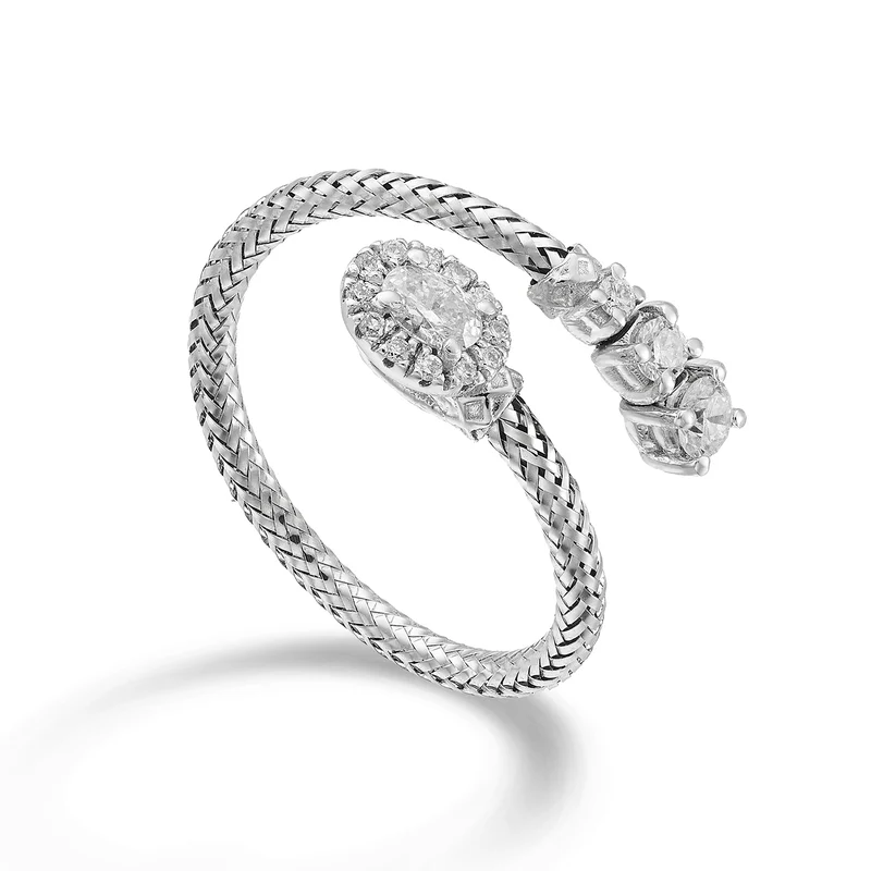 World Diamond Group an 18k maglia centrale ovale 4x3 ct.0,12 diam. tot. ct.0,31 oro bianco GAMAGLIA02DIO4