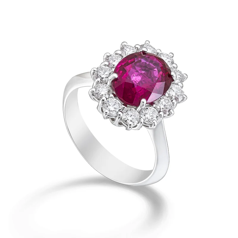 World Diamond Group anello con rubino ct 3,76 e contorno APU310DIRU-23125110033