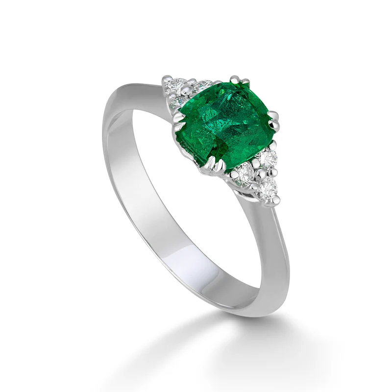 Golay anello smeraldo cushion 7x6 e 6 diamanti laterali ACLC064DISM67-23073110078