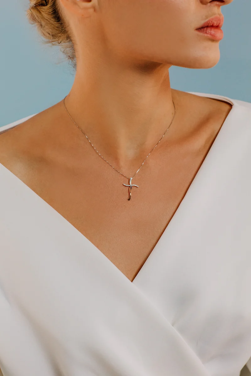 Comete Collana croce bicolore in Oro e Diamanti GLB1558