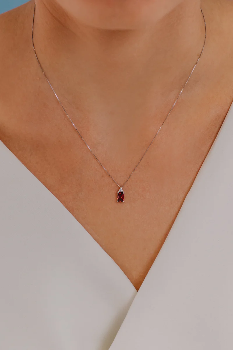 Comete Girocollo in Oro Diamanti e Rubino Ottagonale GLB1439