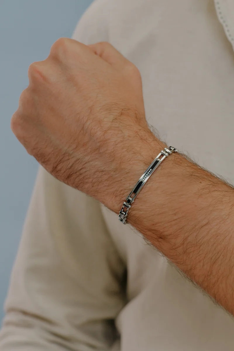 Comete Bracciale in Acciaio Pvd nero e Zirconi UBR662N