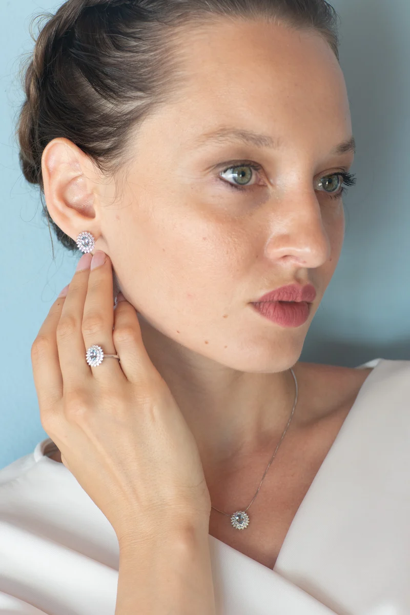 Comete Anello in Oro Diamanti Acquamarina ovale ANQ323