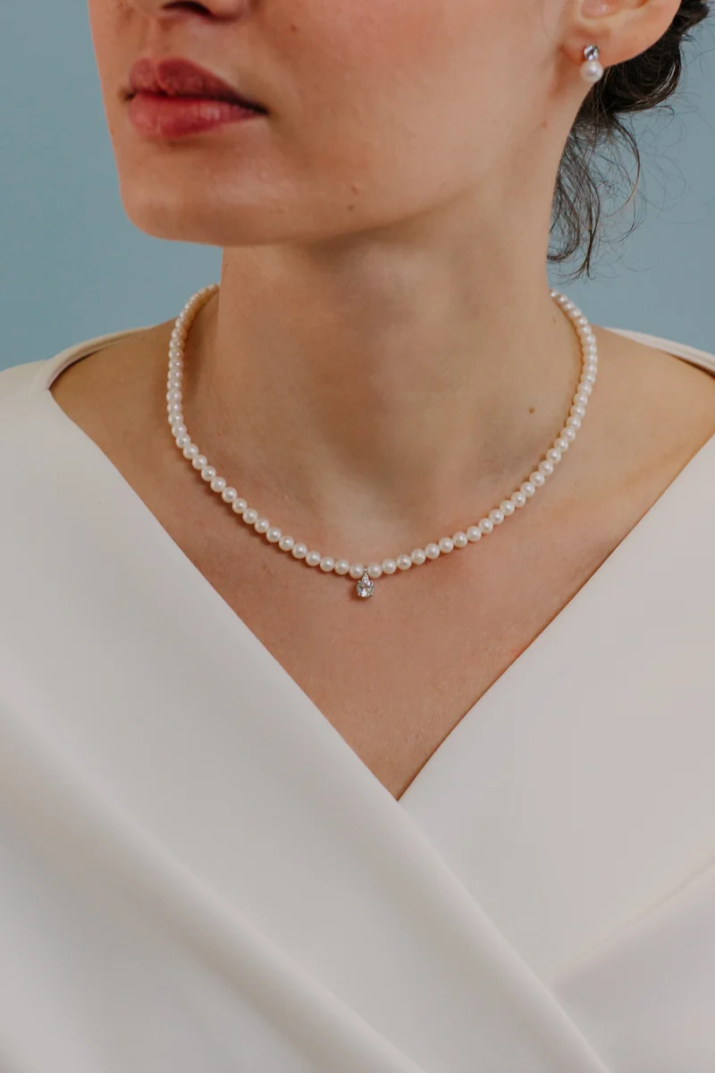 Comete Collana Filo Perle Acquadolce in Oro, Diamanti e Acquamarina FWQ322