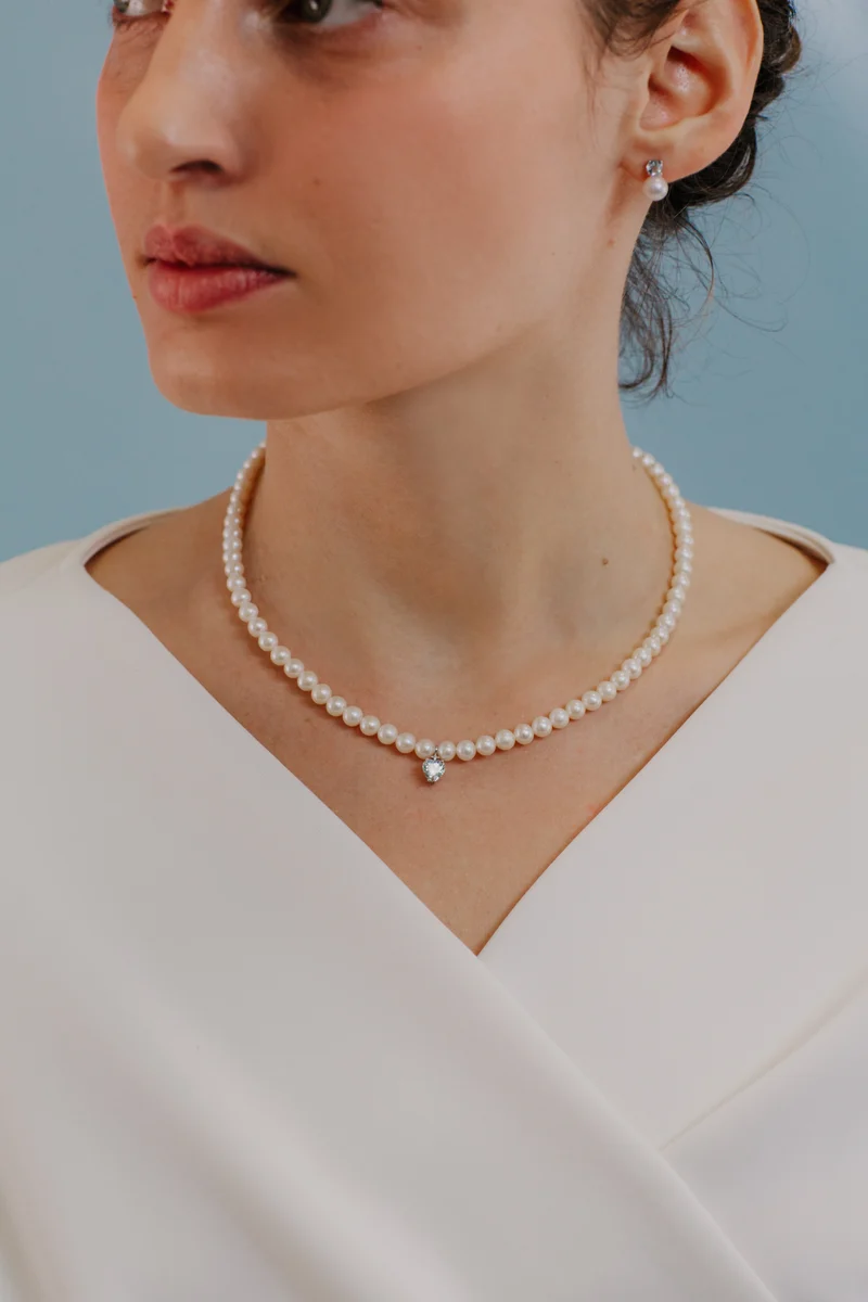 Comete Collana Filo Perle Acquadolce in Oro, Diamanti e Acquamarina FWQ323