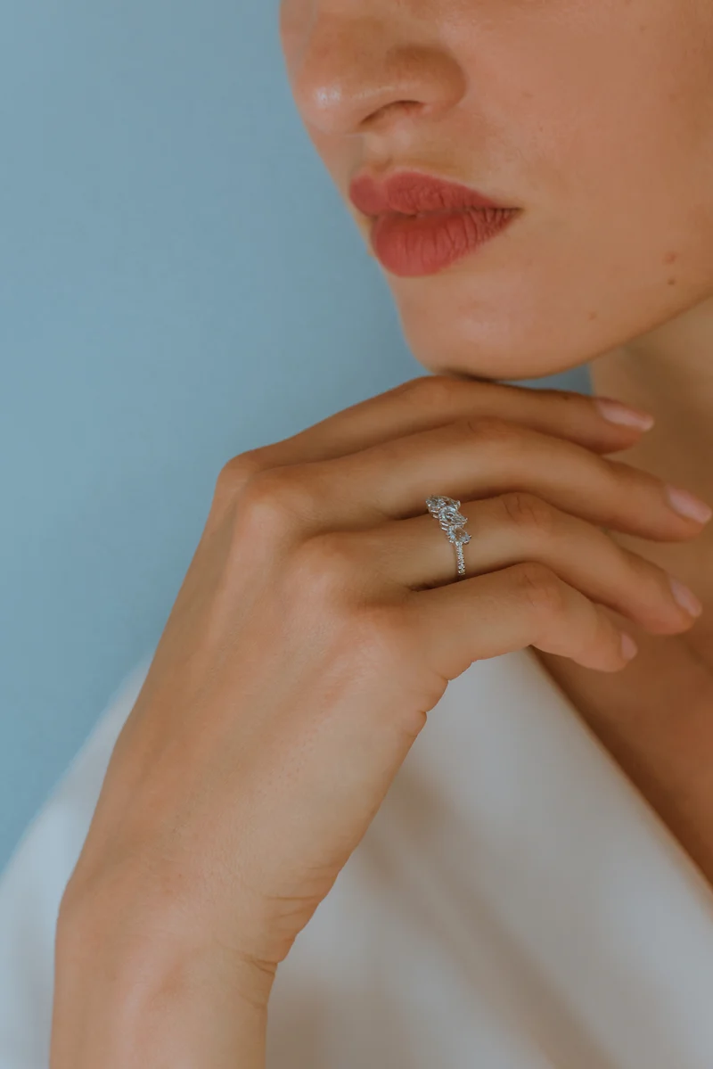 Comete Anello in Oro Diamanti e Acquamarina Goccia ANQ329