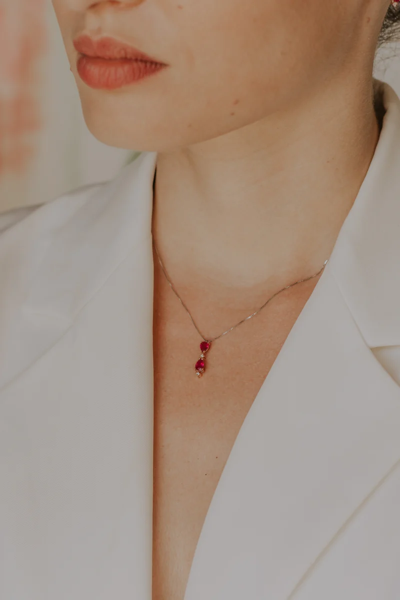 Comete Girocollo in Oro rosa Diamanti e Rubini Goccia GLB1607