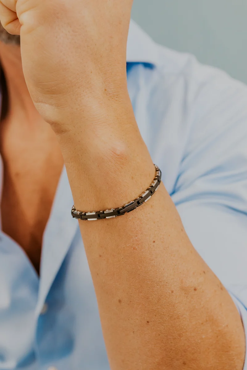 Comete Bracciale Acciaio con Pvd nero e zircone UBR1237